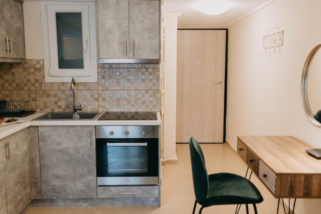 Best House, Central Luxury Apartment, Agiou Nikolaou, Patra 外观 照片